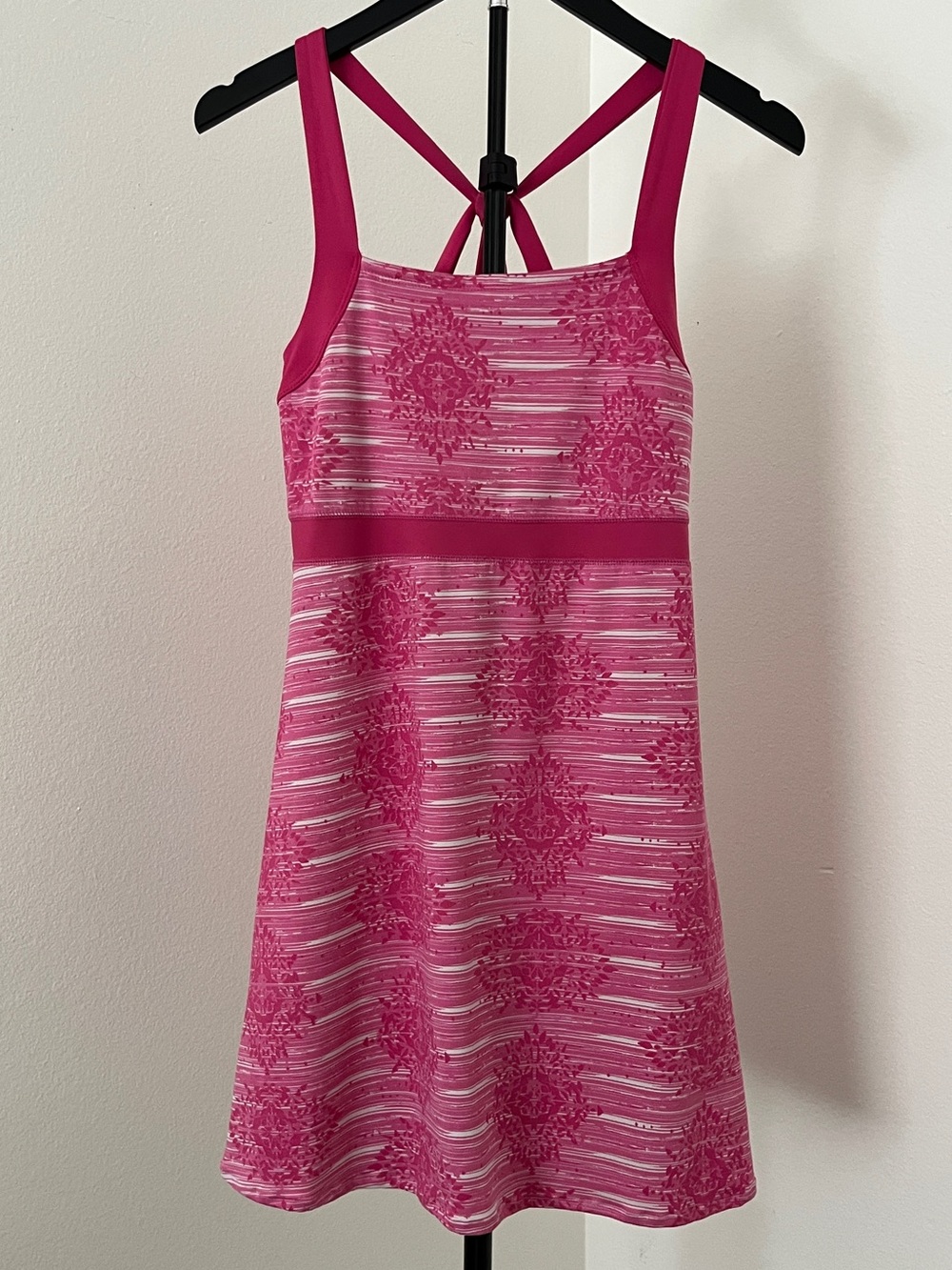 🩷 Soybu Pink Performance Dress | Built-In Shelf Bra + Strappy Back | Medium